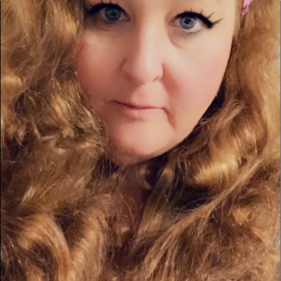 💋😘Meet Your Posher, Wendy✌️❤️ - Picture 11 of 15